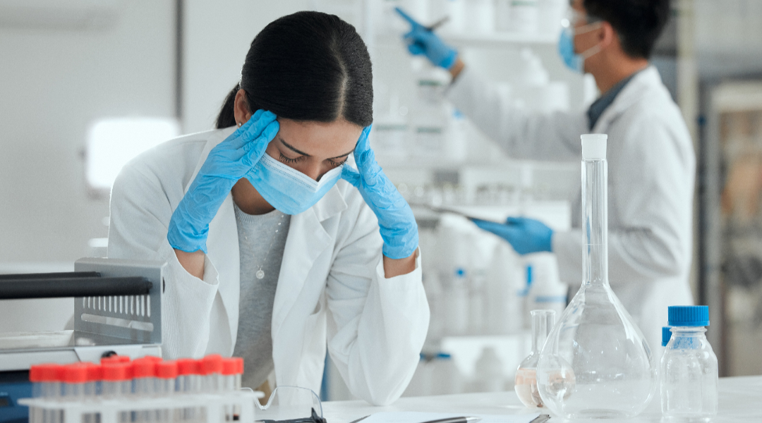 Errores volumétricos típicos en laboratorios y cómo prevenirlos.