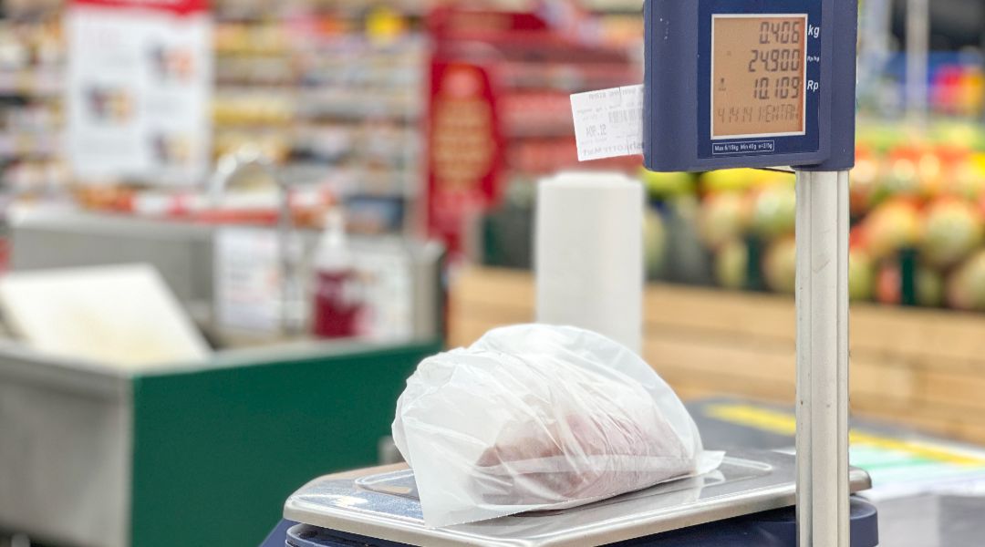 ¿Por qué es clave calibrar básculas en negocios que venden por peso?